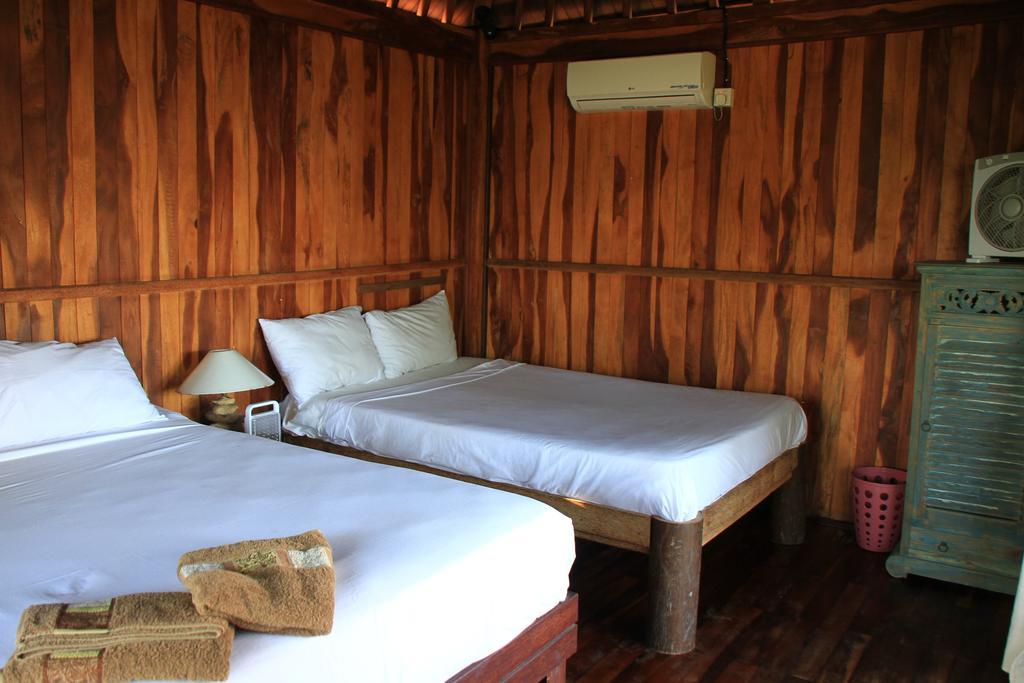 Jennys Place Hotel Lembongan Szoba fotó